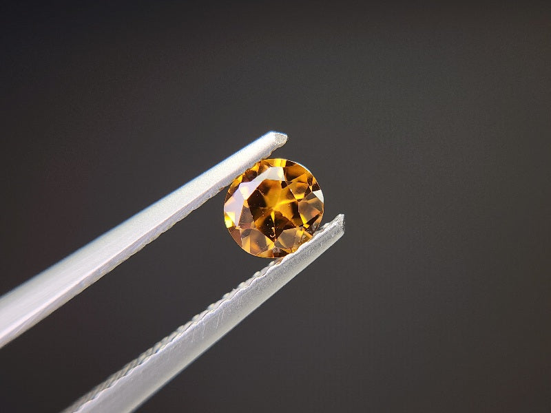 0010-2-3　ジルコン(コニャックブラウン)　0.46ct