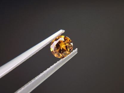 0010-2-3　ジルコン(コニャックブラウン)　0.46ct
