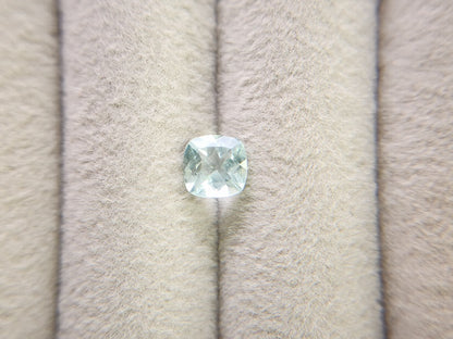 gBE-2　虹入り！グリーンベリル　0.93ct