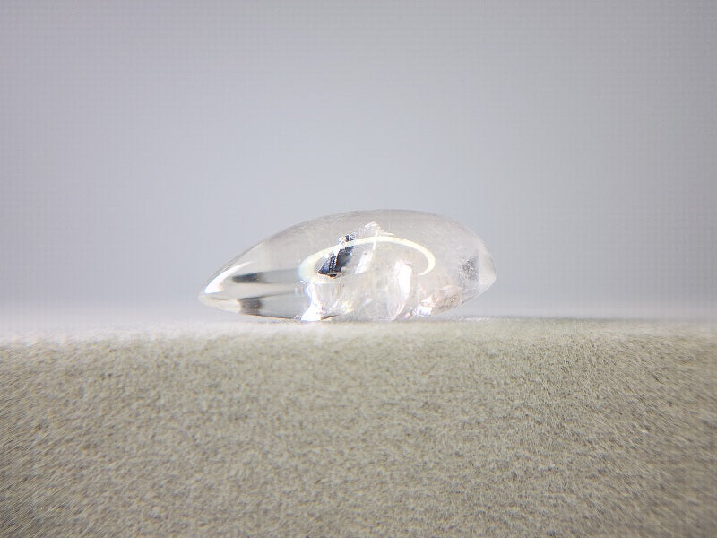 0887-6　クォーツインクォーツ　10.95ct