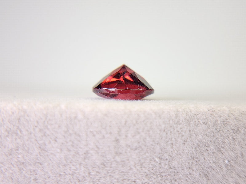 0910-5-1　ガーネット　2.36ct
