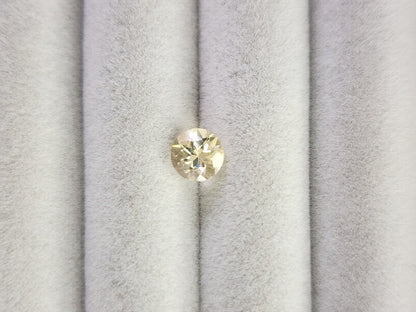 0091-11　イエローラブラドライト　0.80ct