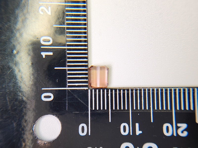 0879-15　トルマリン　0.79ct