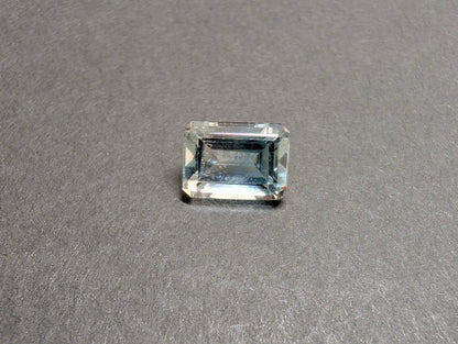 0067 バイカラートパーズ 4.97ct