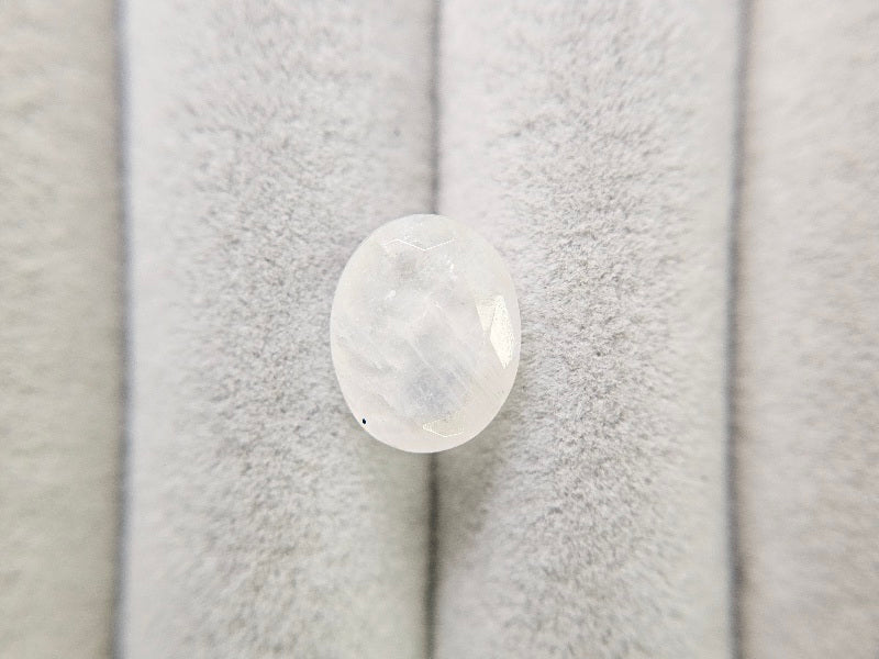 blMO-1　ブルームーンストーン　2.66ct