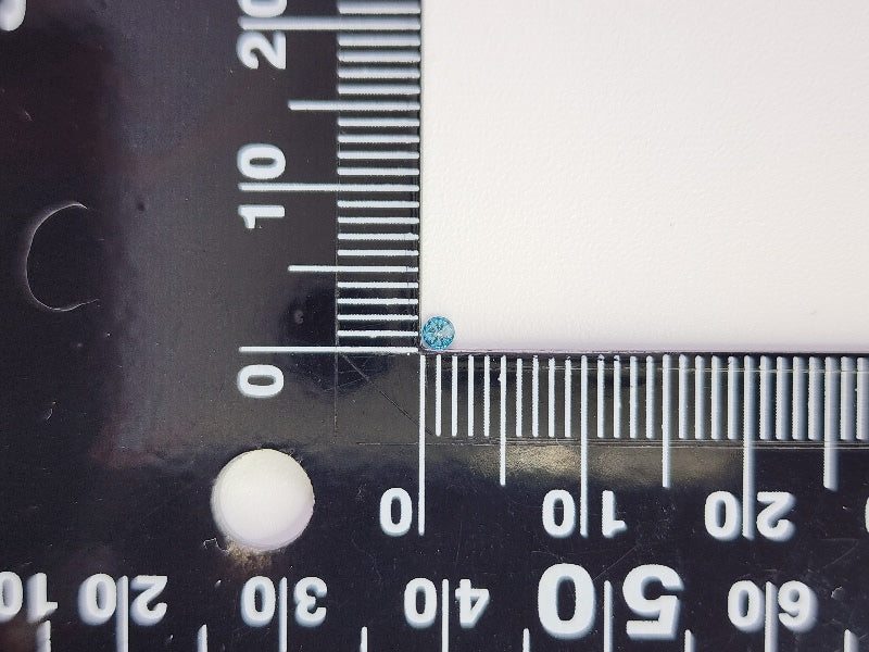 0015-3-8　ブルーダイヤモンド(トリートメント)　0.03ct