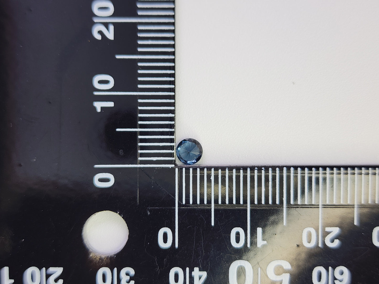 0929-4　ブルースピネル　0.25ct