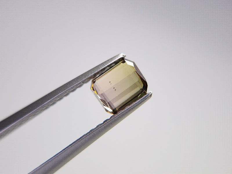 0879-30  トルマリン  0.72ct