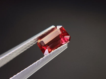 0151-2-3　バイカラーアンデシン　1.07ct