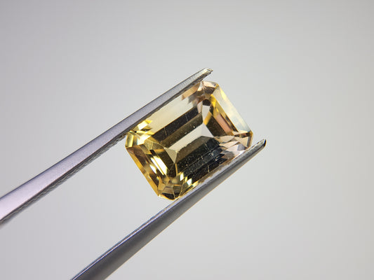 0365-4-10　バイカラーシトリン　2.70ct
