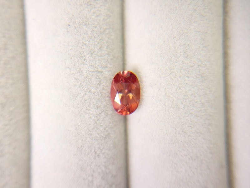 0152-1-20　バイカラーアンデシン　0.44ct