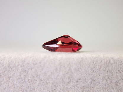 0910-3-12　ガーネット　1.54ct