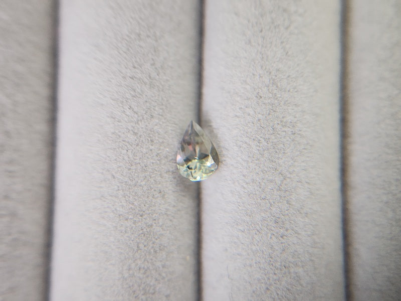 0644-10-2　ゾイサイト　0.41ct