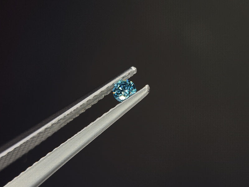 0015-3-2　ブルーダイヤモンド(トリートメント)　0.07ct