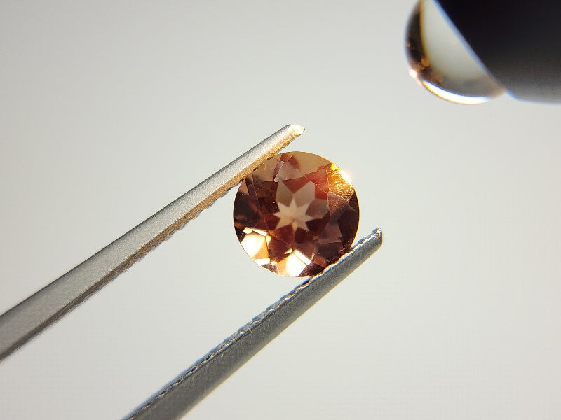 0504-9　バイカラーアンデシン　0.82ct