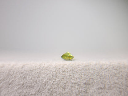 0932-1-13　スフェーン　0.12ct