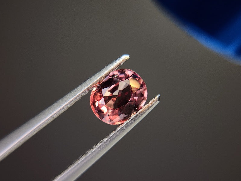 ccGA-6　カラーチェンジガーネット　0.79ct