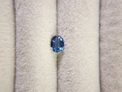 0904-60　サファイア　0.57ct