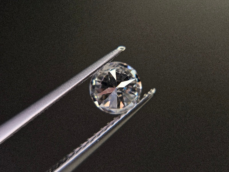 MOI-6　合成モアッサナイト　0.49ct