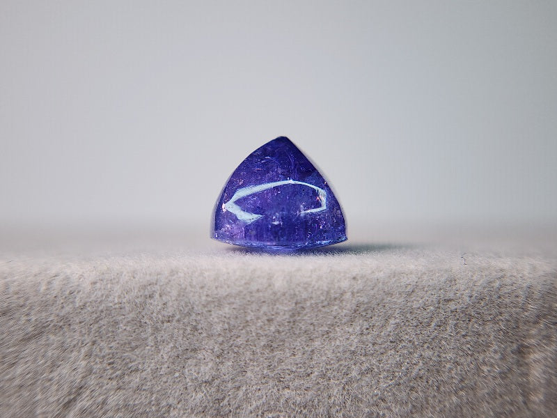 0938-22　タンザナイト(処理)　7.09ct