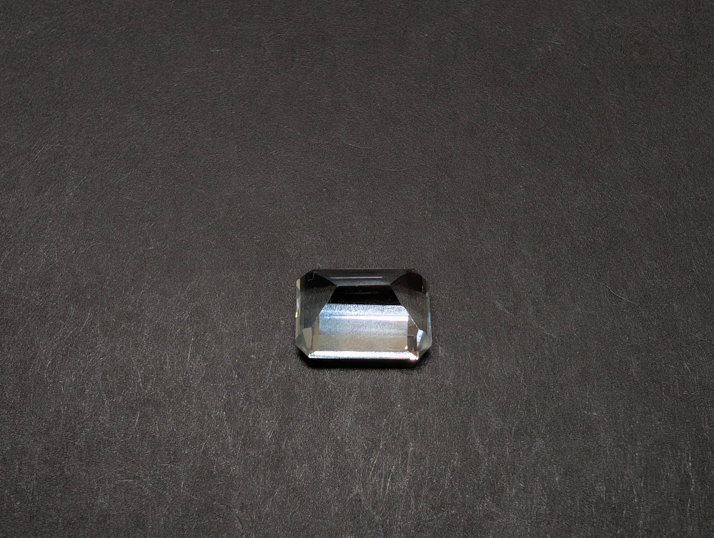 0089 バイカラートパーズ 5.62ct