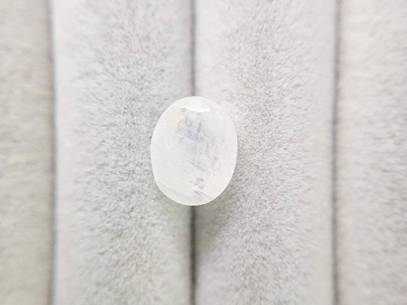 blMO-3　ブルームーンストーン　2.53ct