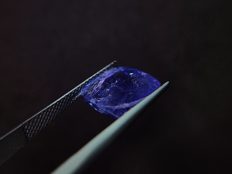 0938-21　タンザナイト(処理)　7.56ct