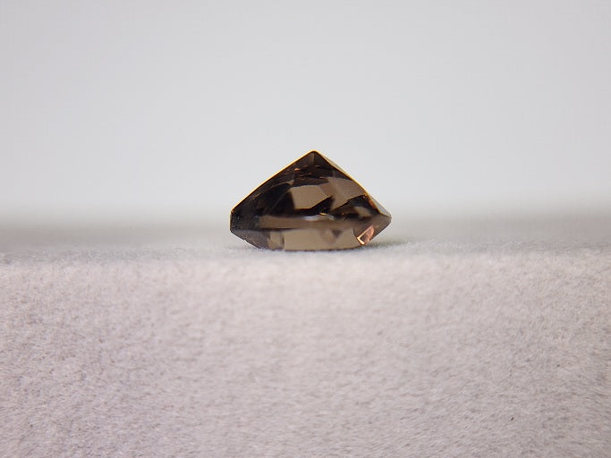SMQ-20　スモーキークォーツ　2.55ct