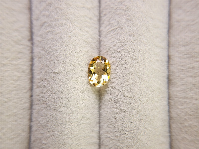 yeBE-9　イエローベリル　0.59ct