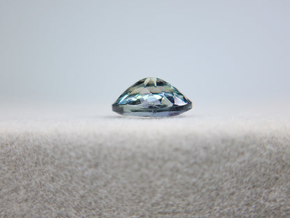 0876-22 バイカラータンザナイト　1.27ct