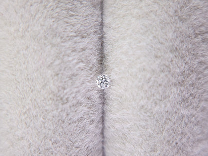 0015-1-8　ダイヤモンド　0.03ct