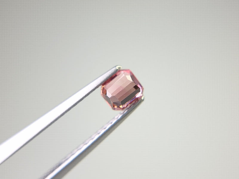 0879-82  トルマリン  0.43ct