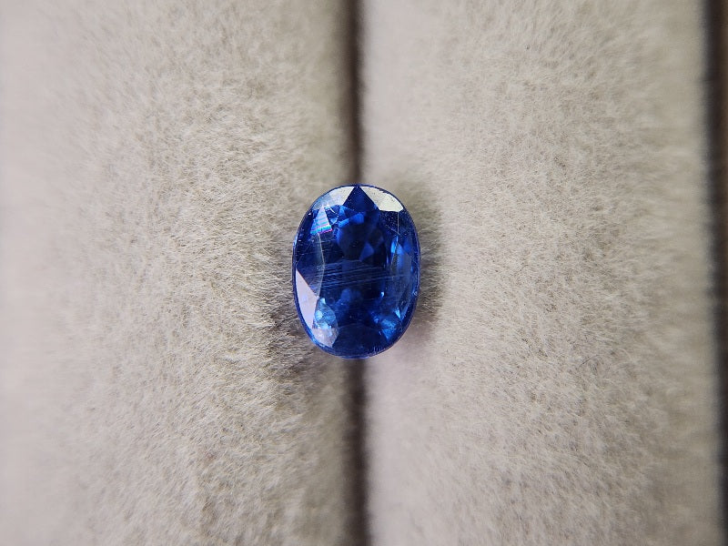 0942-4  カイヤナイト  1.26ct