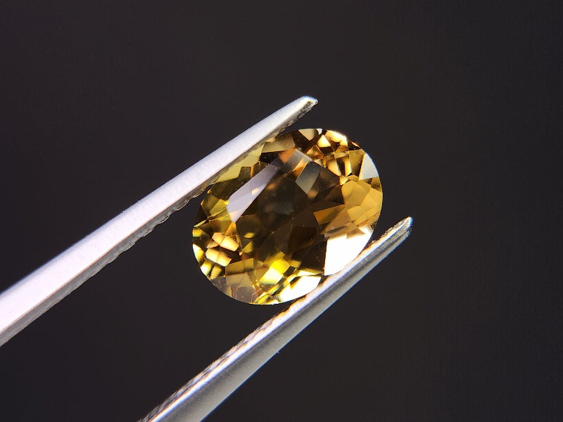 yeBE-2　イエローベリル　1.08ct
