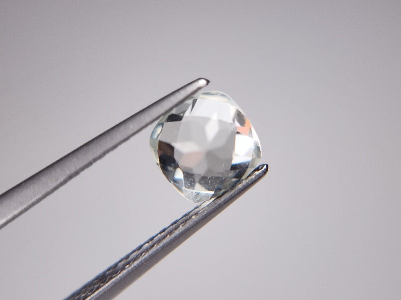 gBE-6　グリーンベリル　0.84ct