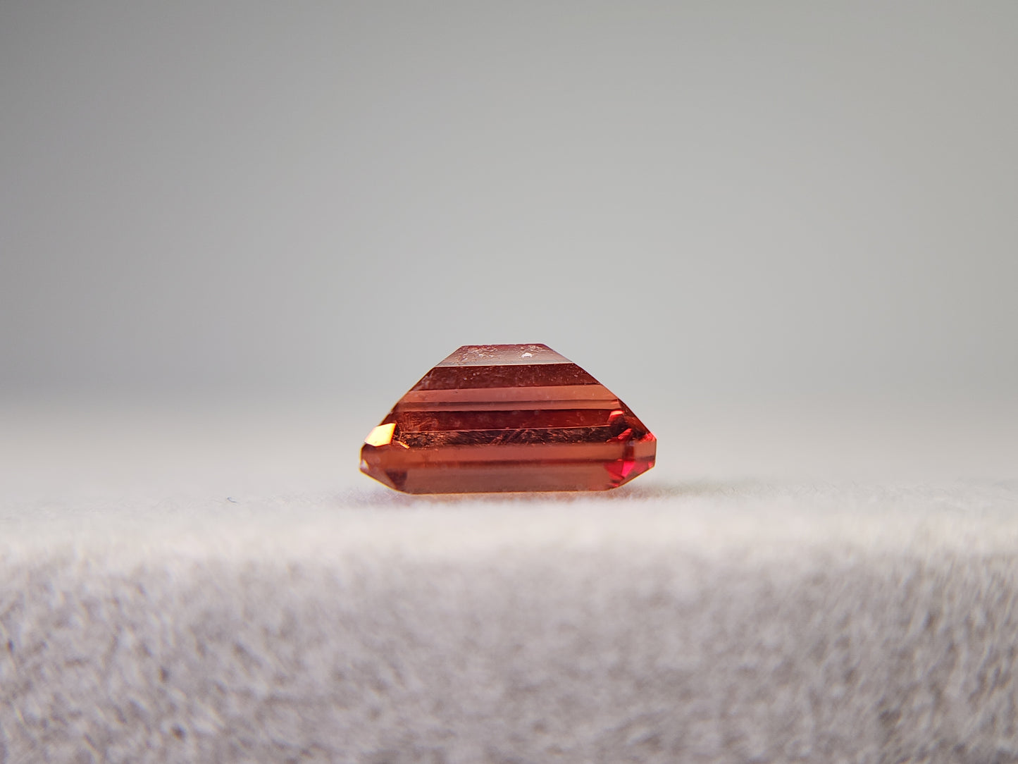 0151-1-3　バイカラーアンデシン　0.99ct