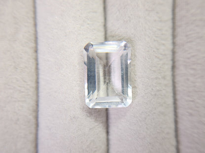 SUI-18　水晶　7.42ct