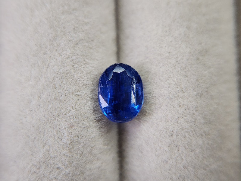 0942-3  カイヤナイト  1.41ct