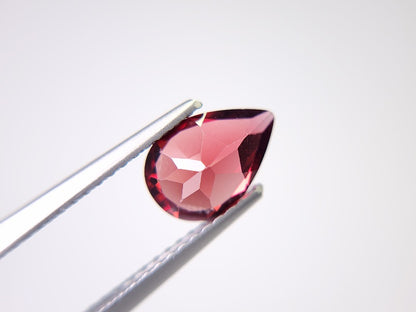 0910-3-9　ガーネット　1.37ct