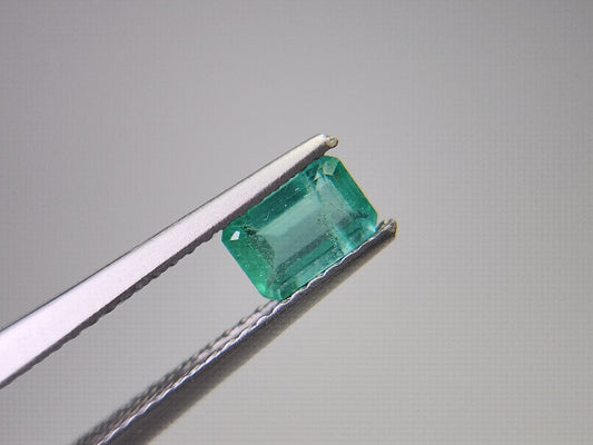 0936-10　エメラルド(ザンビア産)　0.51ct