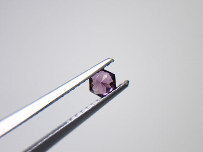 0002-6　スピネル　0.24ct