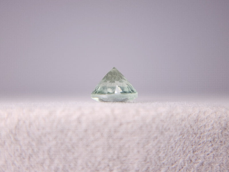 gBE-24　グリーンベリル　0.83ct