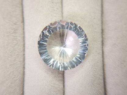 SUI-7　水晶　19.70ct