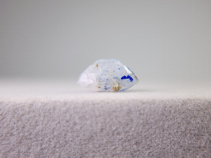 0442-13 パイライト入り！ラズライトインソーダライト 2.03ct