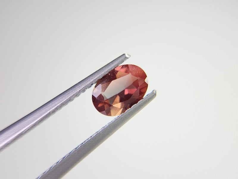 0504-13　バイカラーアンデシン　0.63ct