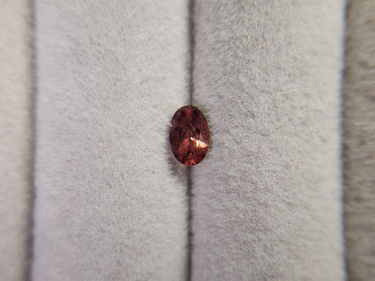 0152-2-7　バイカラーアンデシン　0.39ct