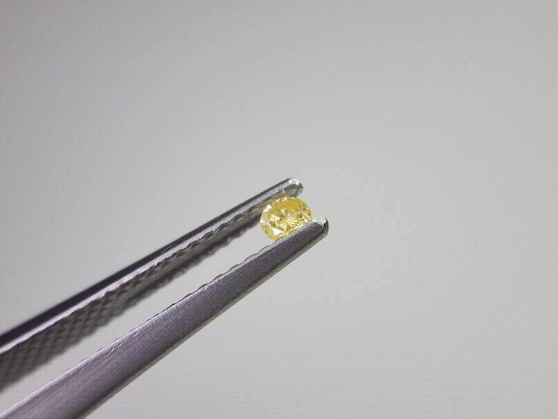 0015-6-2　イエローダイヤモンド　0.06ct