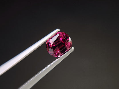 【期間限定】10/31まで　ロードライトガーネット　1.36ct　1