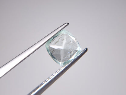 gBE-5　グリーンベリル　0.85ct