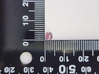 0823-15　スピネル　0.31ct